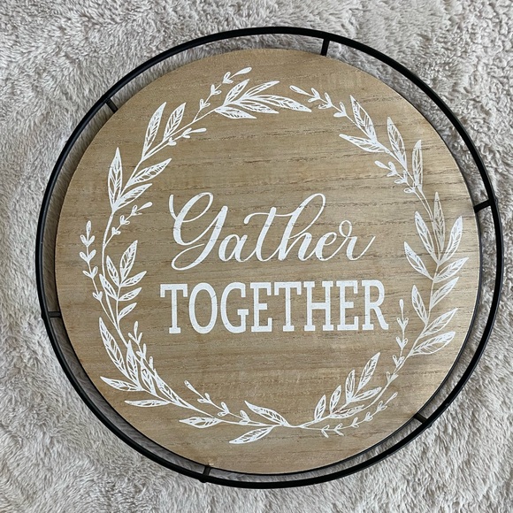 🔥2 for $10🔥 Wooden and metal tray - Picture 2 of 4